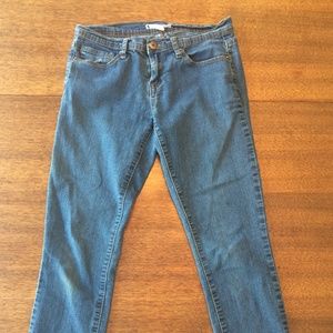Forever 21 - Light Wash Denim Capris - Size 27